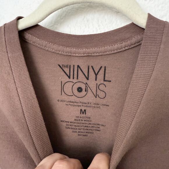 [Vinyl Icons] Brown ACDC Back in Black Studded Graphic Tee T-Shirt Size Medium M - Picture 10 of 10